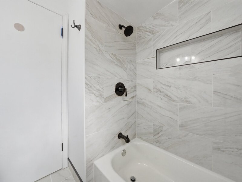 8846 S Dorchester Avenue Chicago IL 60619