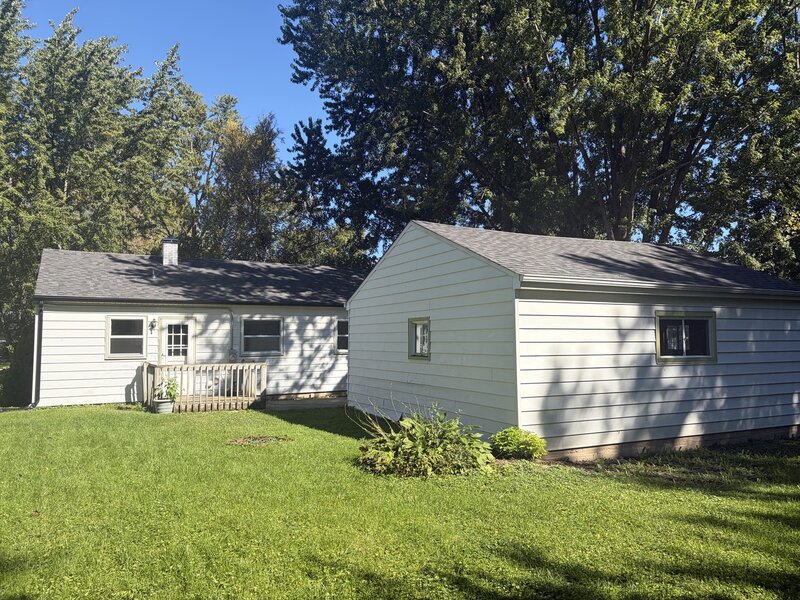 1417 Walnut Drive Woodstock IL 60098