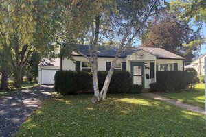 Photo of 1417 Walnut Drive Woodstock IL 60098