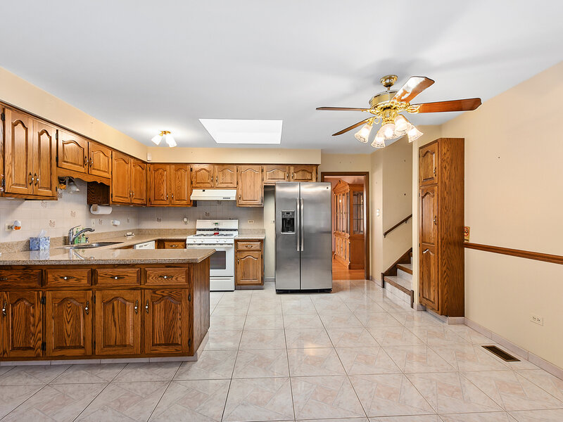 10737 Linder Avenue Oak Lawn IL 60453