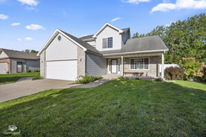 Photo of 2555 Cobblestone Court Morris IL 60450