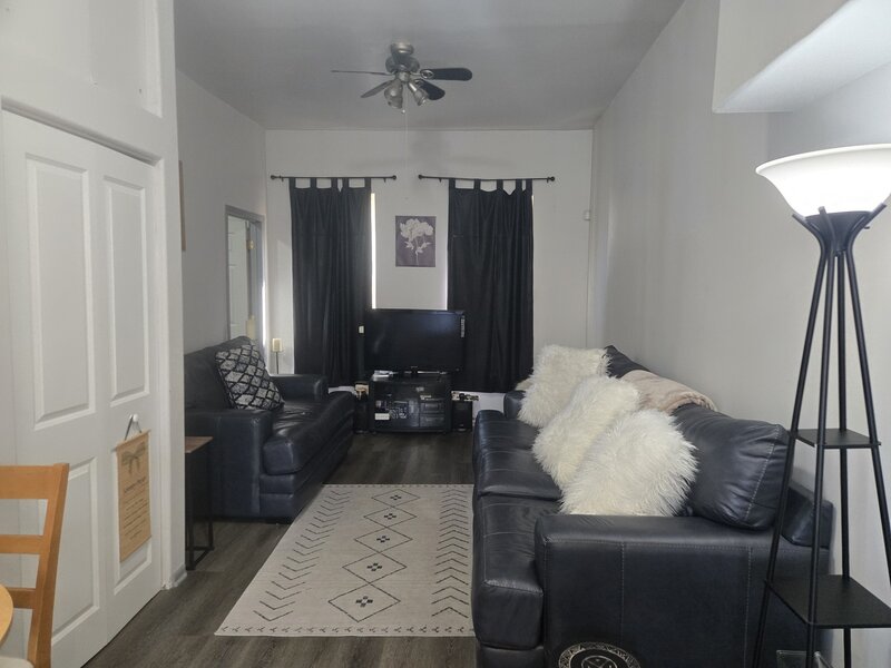 7204 S Rhodes Avenue Chicago IL 60619