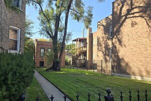 Photo of 7204 S Rhodes Avenue Chicago IL 60619