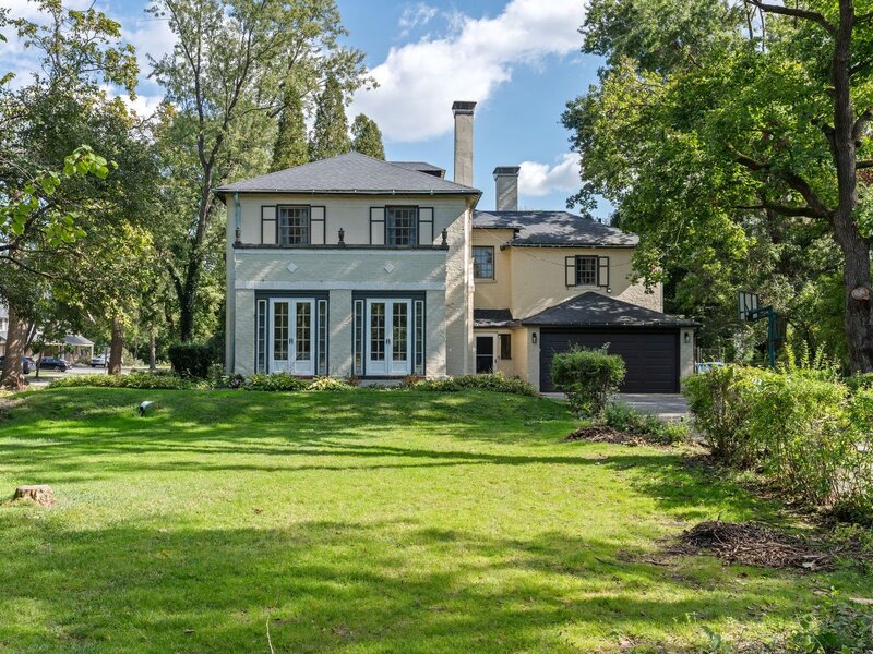2424 Hawthorne Lane Flossmoor IL 60422