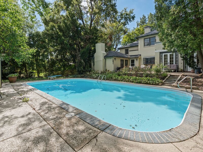 2424 Hawthorne Lane Flossmoor IL 60422