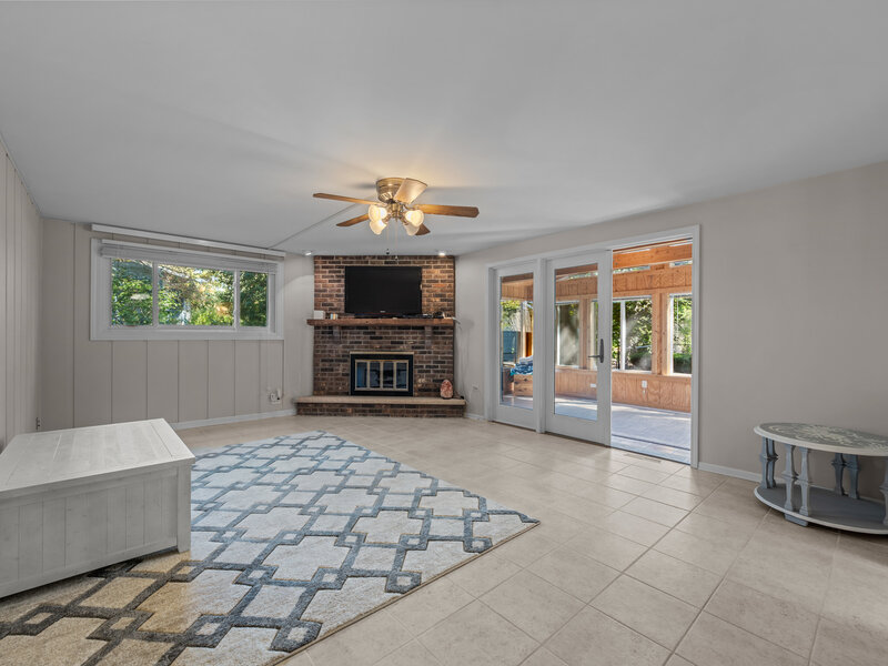 9 Beckman Trail Elgin IL 60124