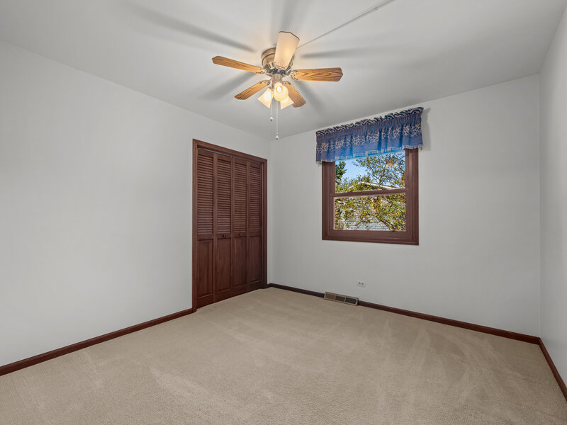 9 Beckman Trail Elgin IL 60124