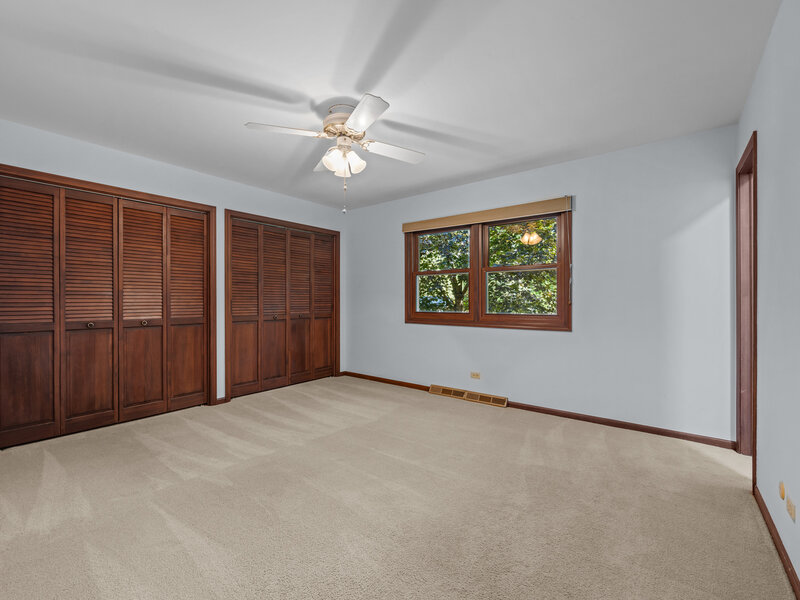 9 Beckman Trail Elgin IL 60124