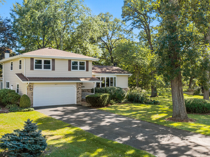 9 Beckman Trail Elgin IL 60124