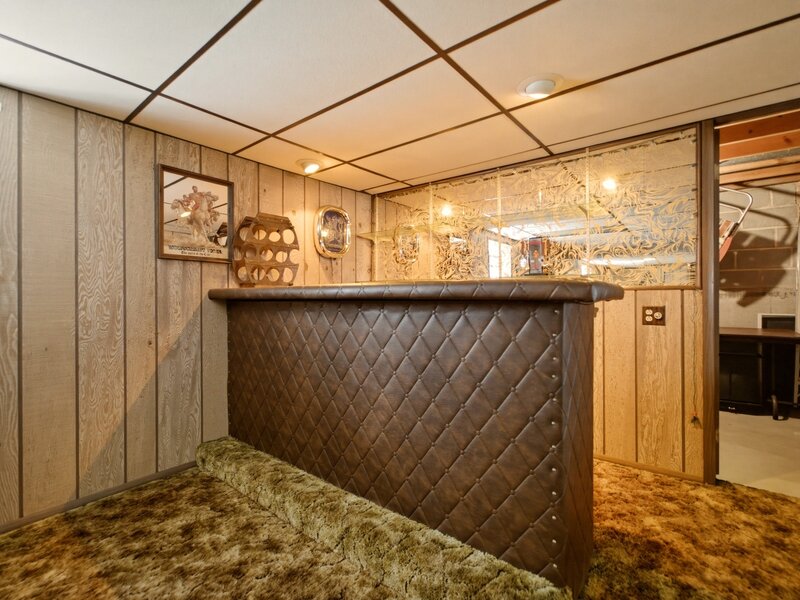 11607 S Avenue J Chicago IL 60617