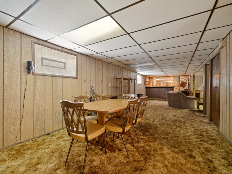 11607 S Avenue J Chicago IL 60617