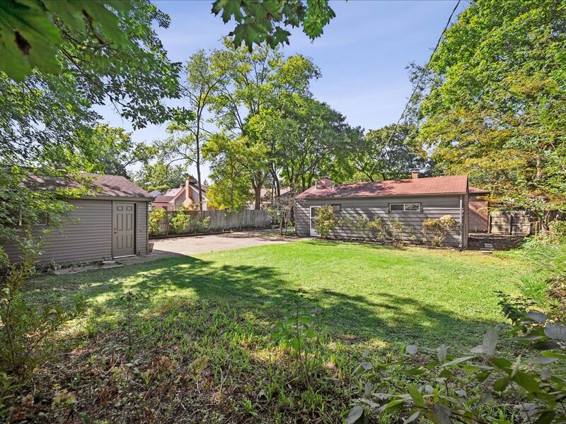 337 Eaton Street Northfield IL 60093
