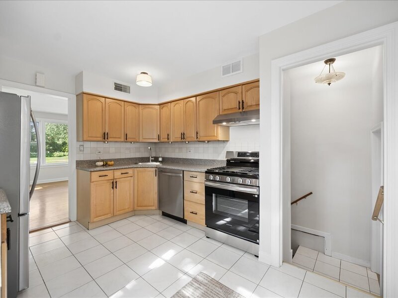 337 Eaton Street Northfield IL 60093