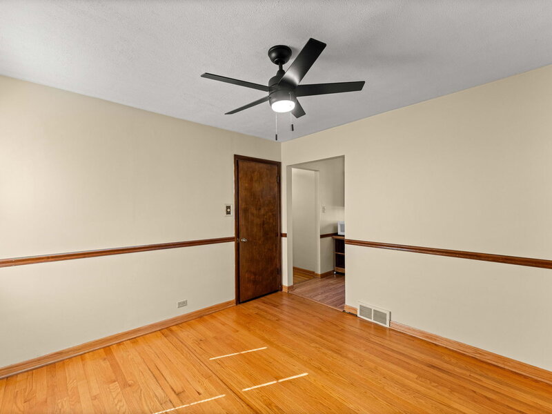 17951 Commercial Avenue Lansing IL 60438