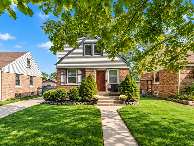 17951 Commercial Avenue Lansing IL 60438