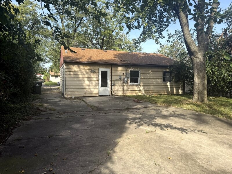 16775 Artesian Avenue Hazel Crest IL 60429