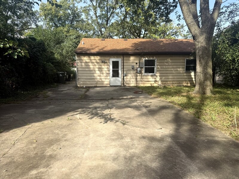 16775 Artesian Avenue Hazel Crest IL 60429