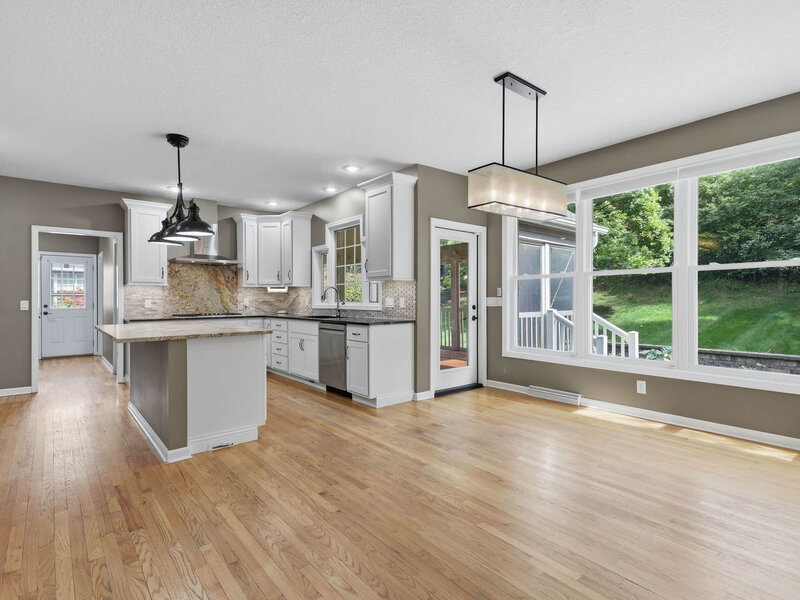 6455 Thomas Court Bettendorf IA 52722