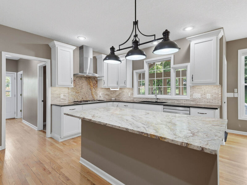 6455 Thomas Court Bettendorf IA 52722