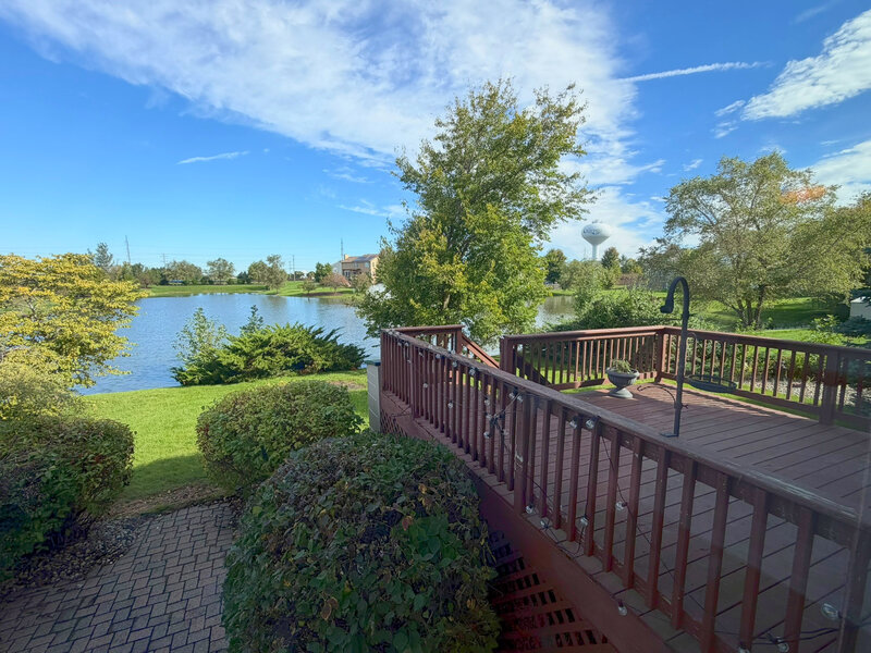 533 Treasure Drive Oswego IL 60543