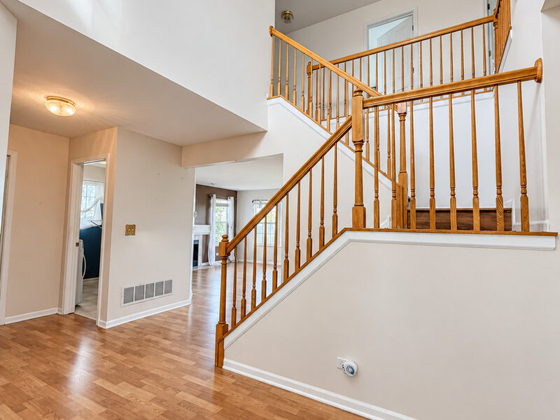 533 Treasure Drive Oswego IL 60543