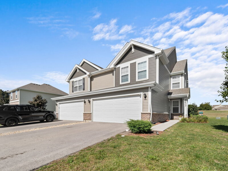 7633 Stonecrop Lane Joliet IL 60431