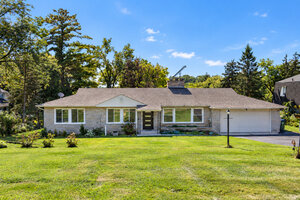 Photo of 411 E Main Street Cary IL 60013