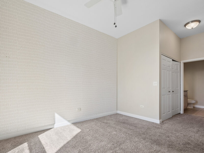 2035 S Indiana Avenue Chicago IL 60616