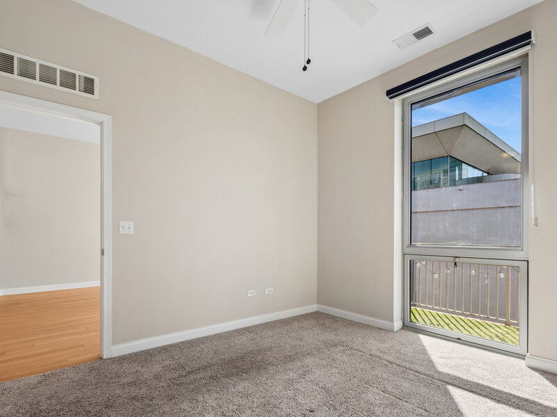 2035 S Indiana Avenue Chicago IL 60616