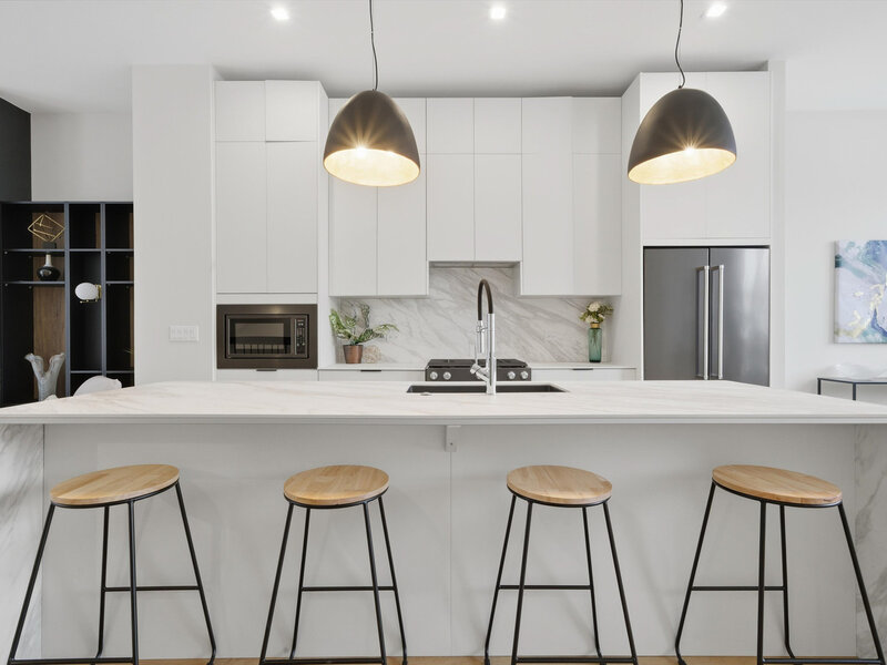 4232 W Belmont Avenue Chicago IL 60641