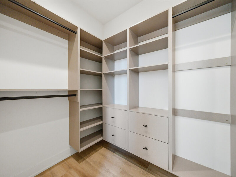 4230 W Belmont Avenue Chicago IL 60641