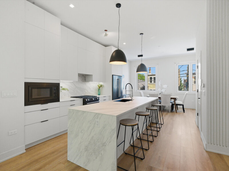 4230 W Belmont Avenue Chicago IL 60641