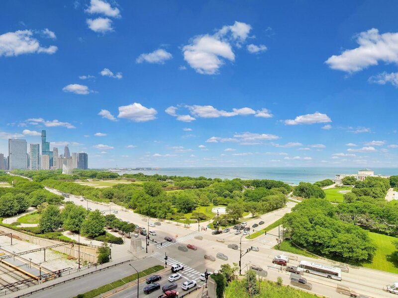 1211 S Prairie Avenue Chicago IL 60605