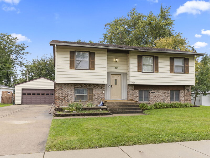 1307 Edgerton Drive Joliet IL 60435