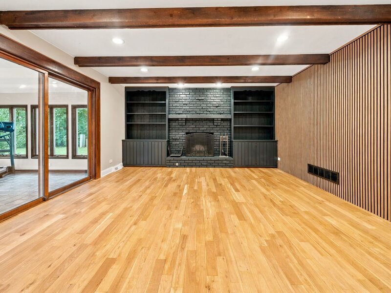 1221 W Sable Drive Addison IL 60101