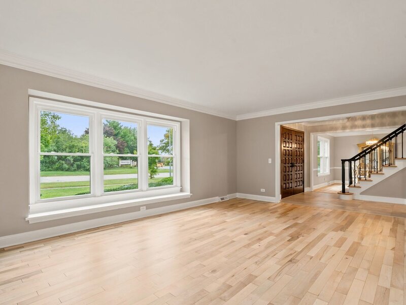 1221 W Sable Drive Addison IL 60101