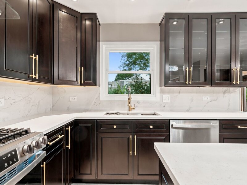 1221 W Sable Drive Addison IL 60101