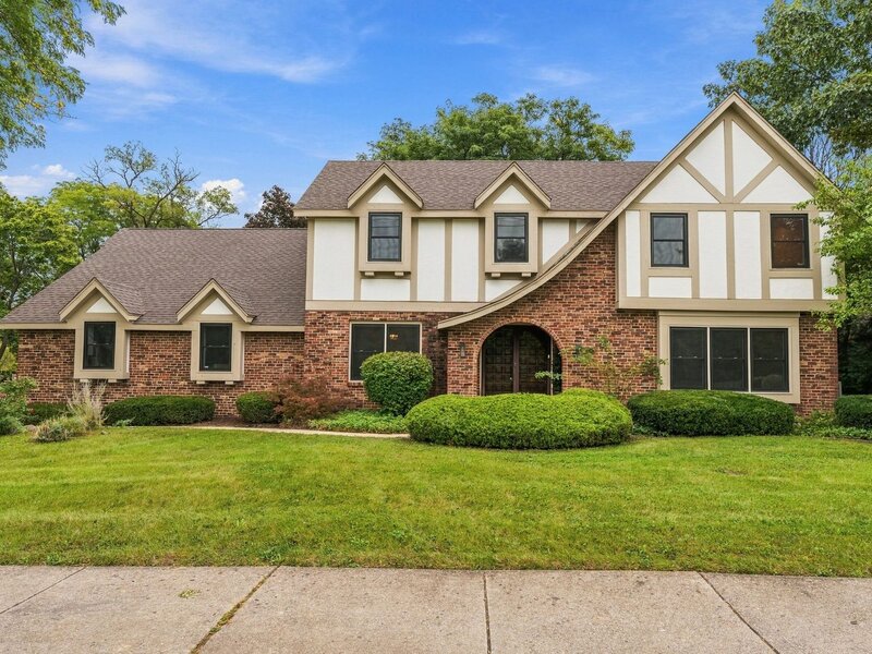 1221 W Sable Drive Addison IL 60101