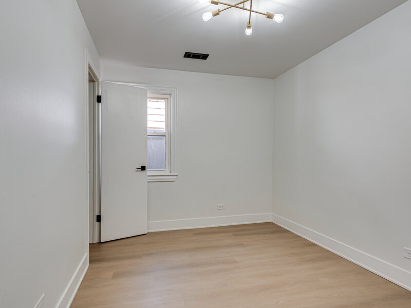 7715 S Kilpatrick Avenue Chicago IL 60652