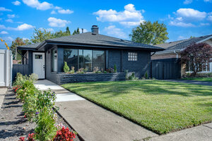 Photo of 7715 S Kilpatrick Avenue Chicago IL 60652