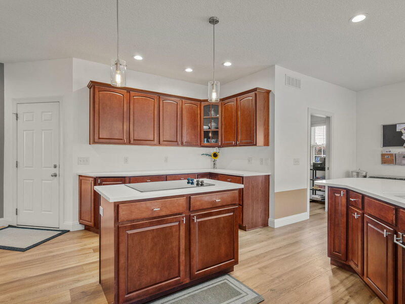 6404 Forest Road Davenport IA 52807
