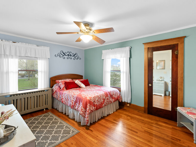 205 E Lincoln Avenue Watseka IL 60970