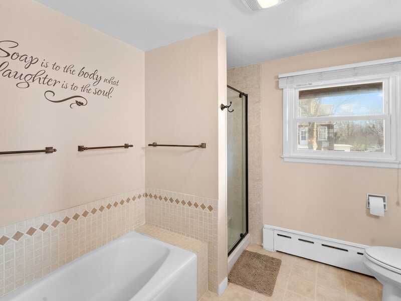 205 E Lincoln Avenue Watseka IL 60970