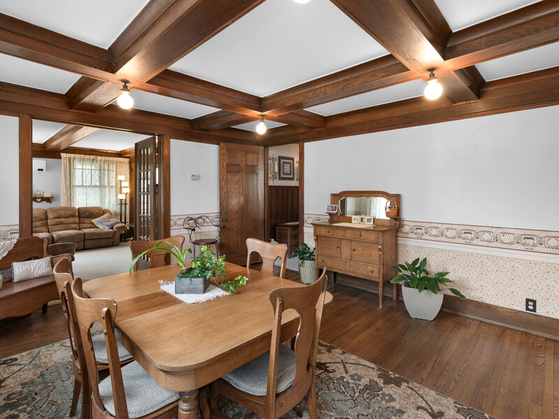 205 E Lincoln Avenue Watseka IL 60970