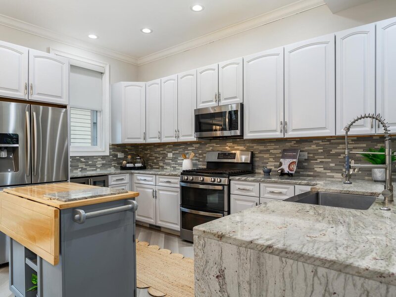942 W Hubbard Street Chicago IL 60642