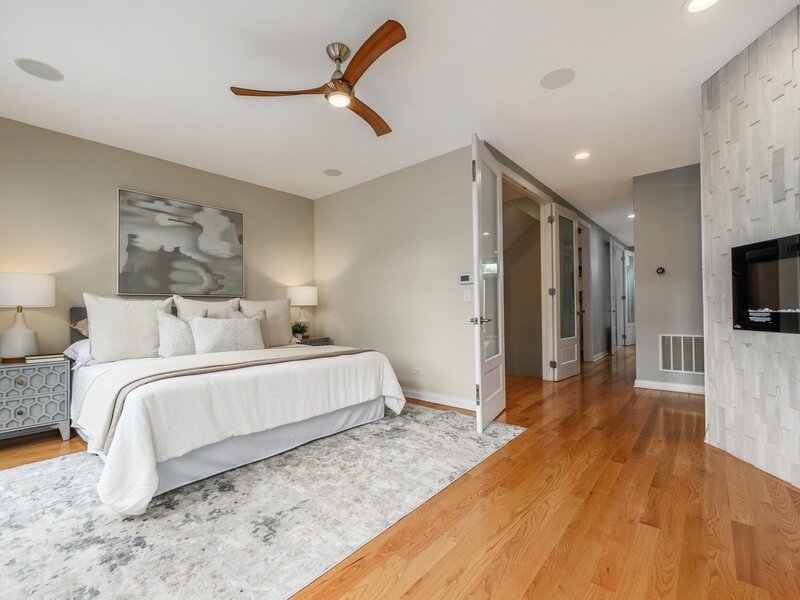 942 W Hubbard Street Chicago IL 60642