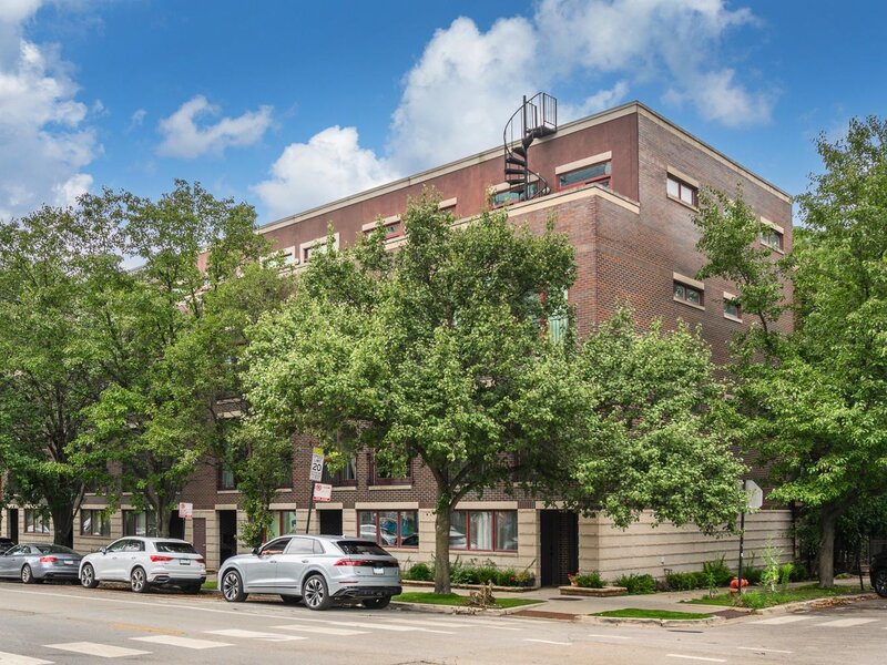 942 W Hubbard Street Chicago IL 60642