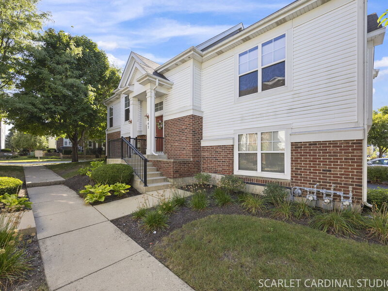 442 Plaza Place Aurora IL 60504