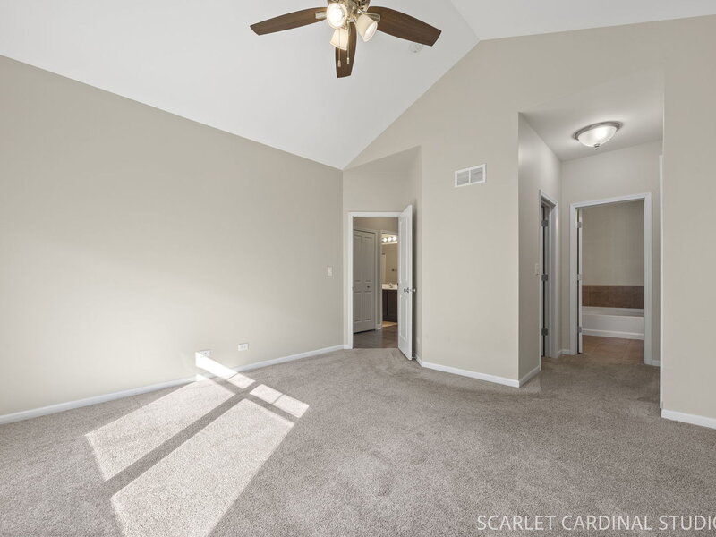 442 Plaza Place Aurora IL 60504
