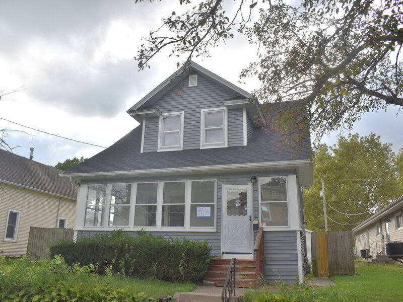 1841 2nd Street Moline IL 61265